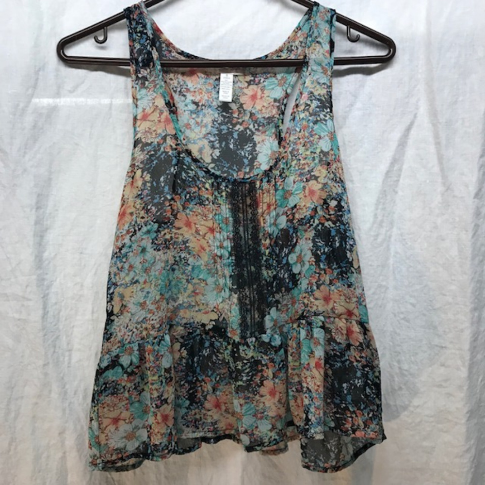 Ambiance Apparel Tank Top Like NEW